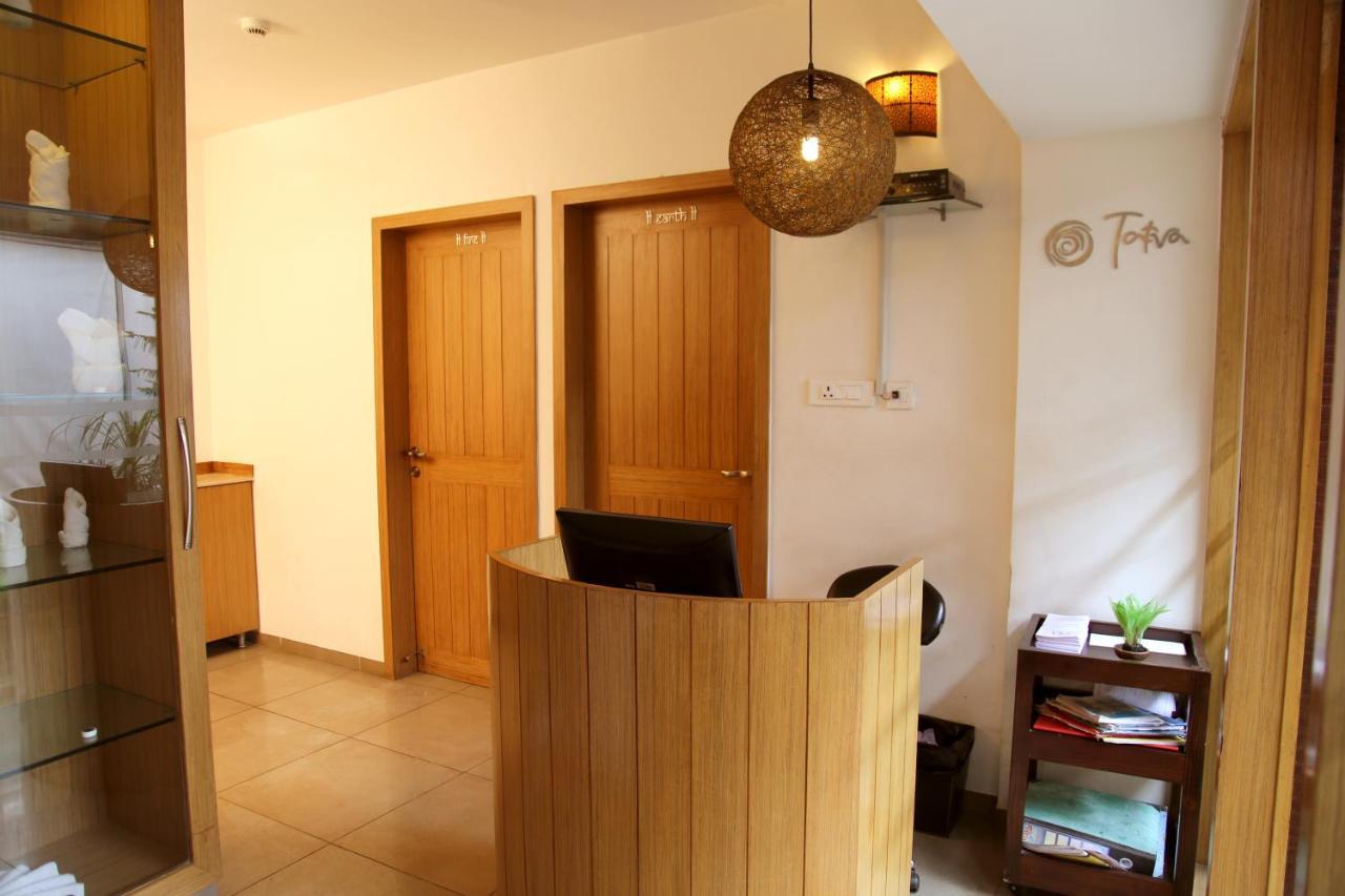 The Fern Residency Rajkot Hotel Exterior photo