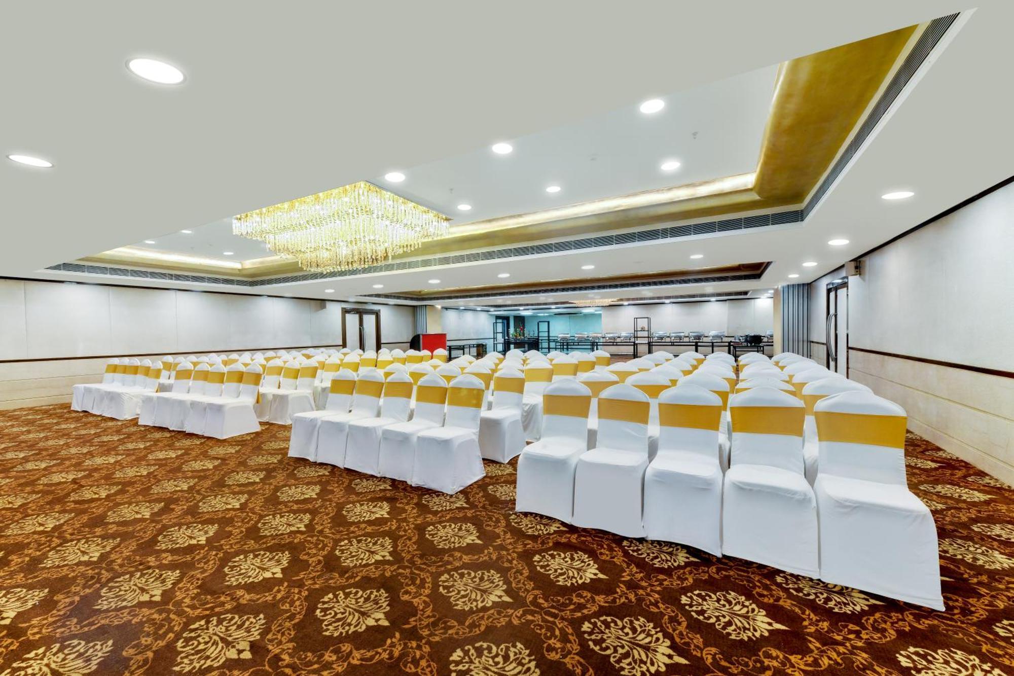 The Fern Residency Rajkot Hotel Exterior photo