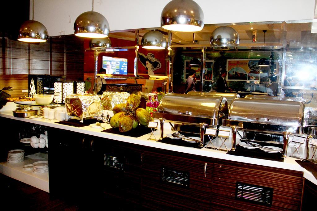 The Fern Residency Rajkot Hotel Exterior photo