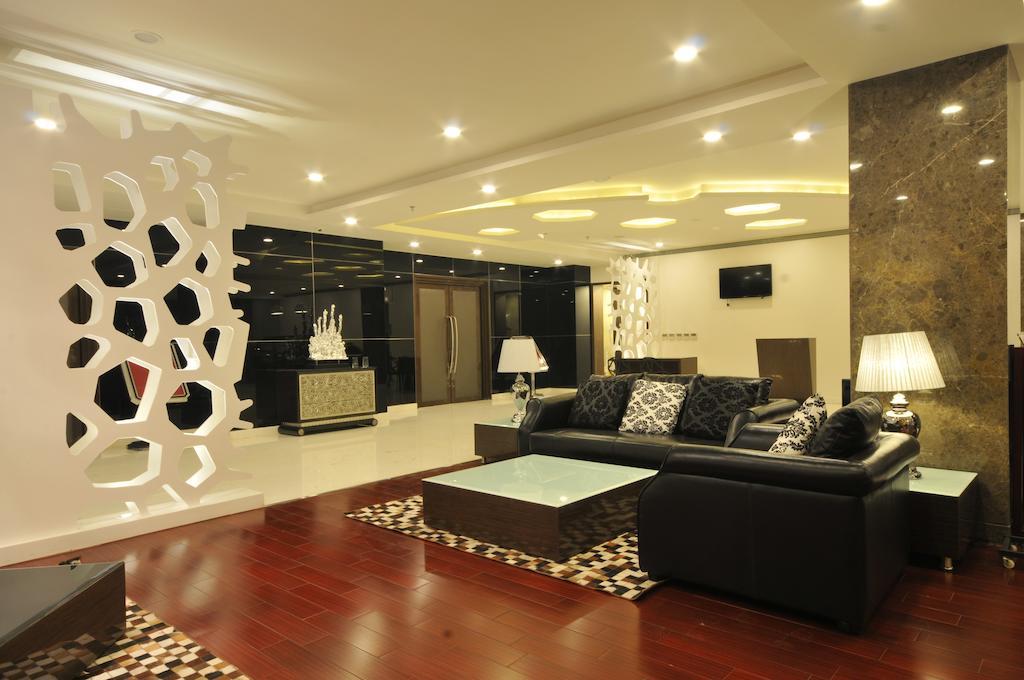 The Fern Residency Rajkot Hotel Exterior photo